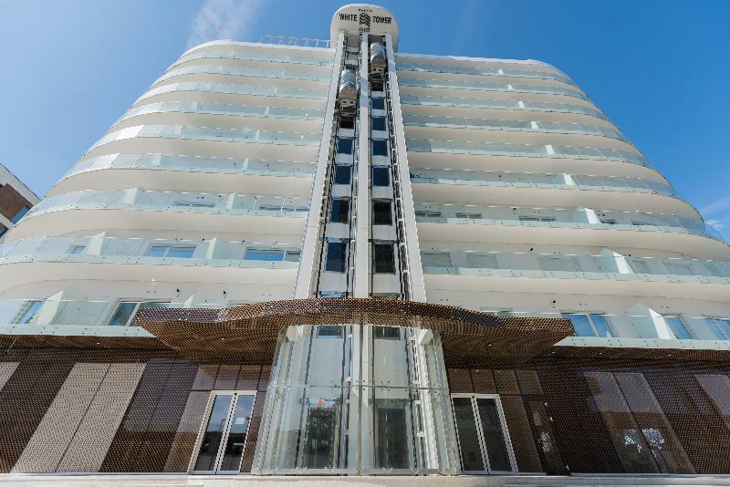 White Tower Mamaia Aparthotel Exterior photo